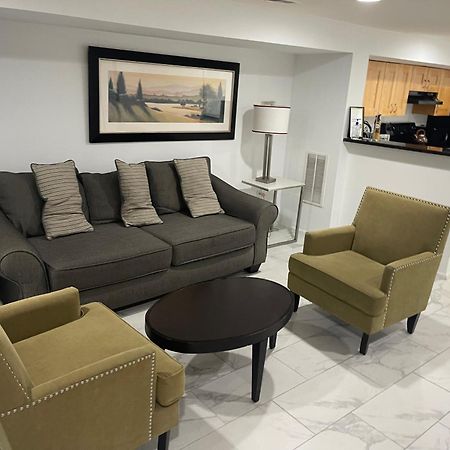 Lovely Remodeled 2Bdrm Basement Home Вашингтон Экстерьер фото