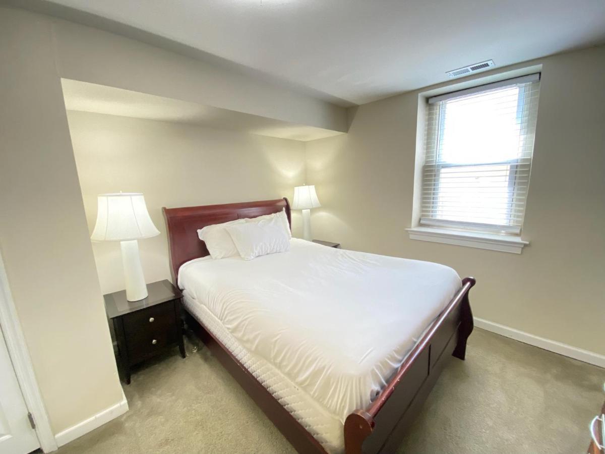 Lovely Remodeled 2Bdrm Basement Home Вашингтон Экстерьер фото